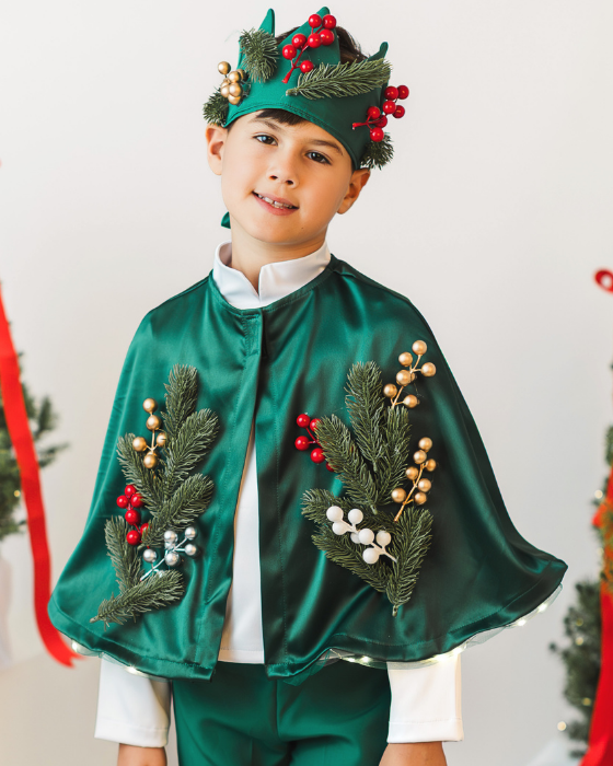 Elf / Pixie Cape with Lights decorated with a Christmas tree, for boys, Christmas