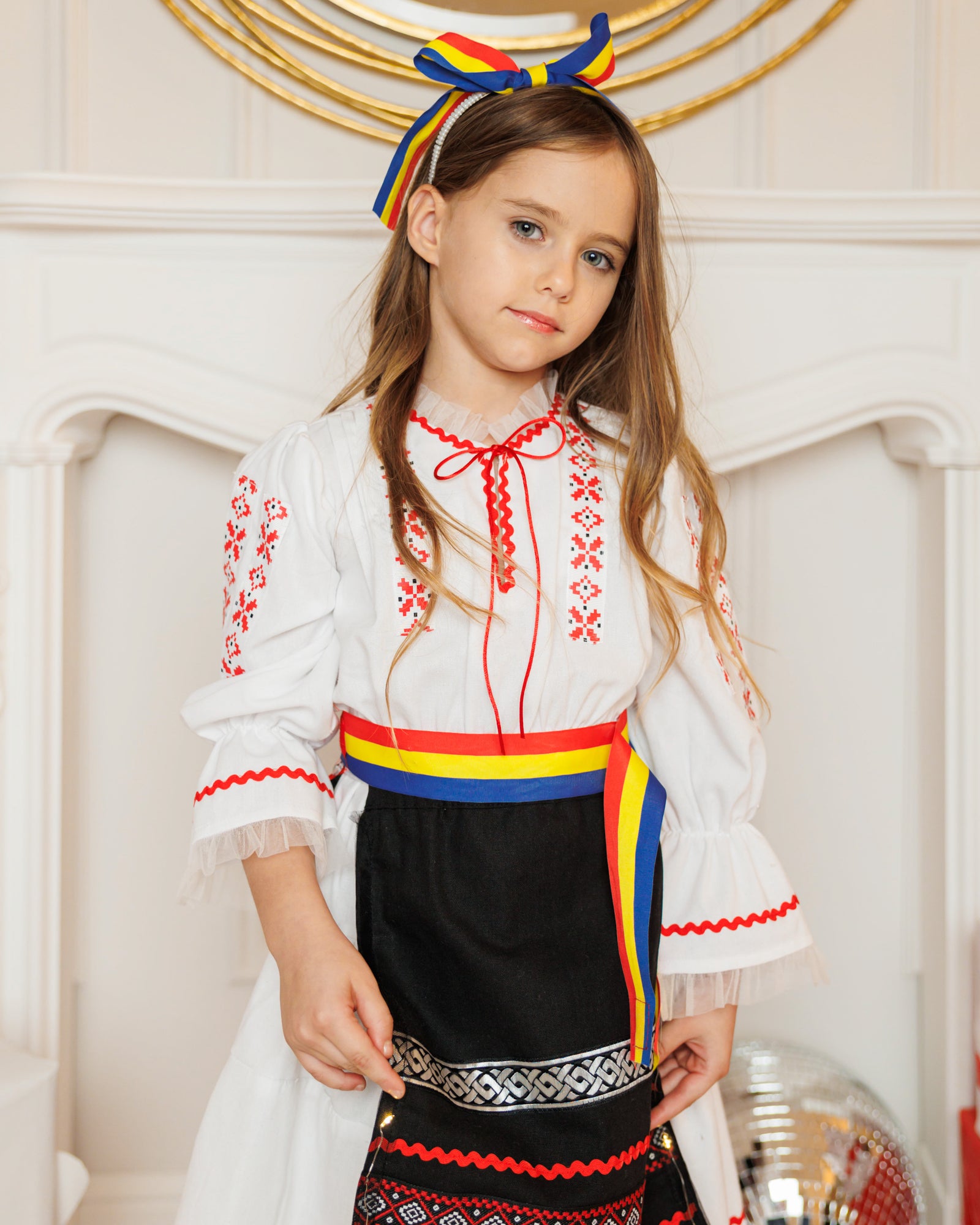 Traditional Costume with Lights, Superb, Occasion
