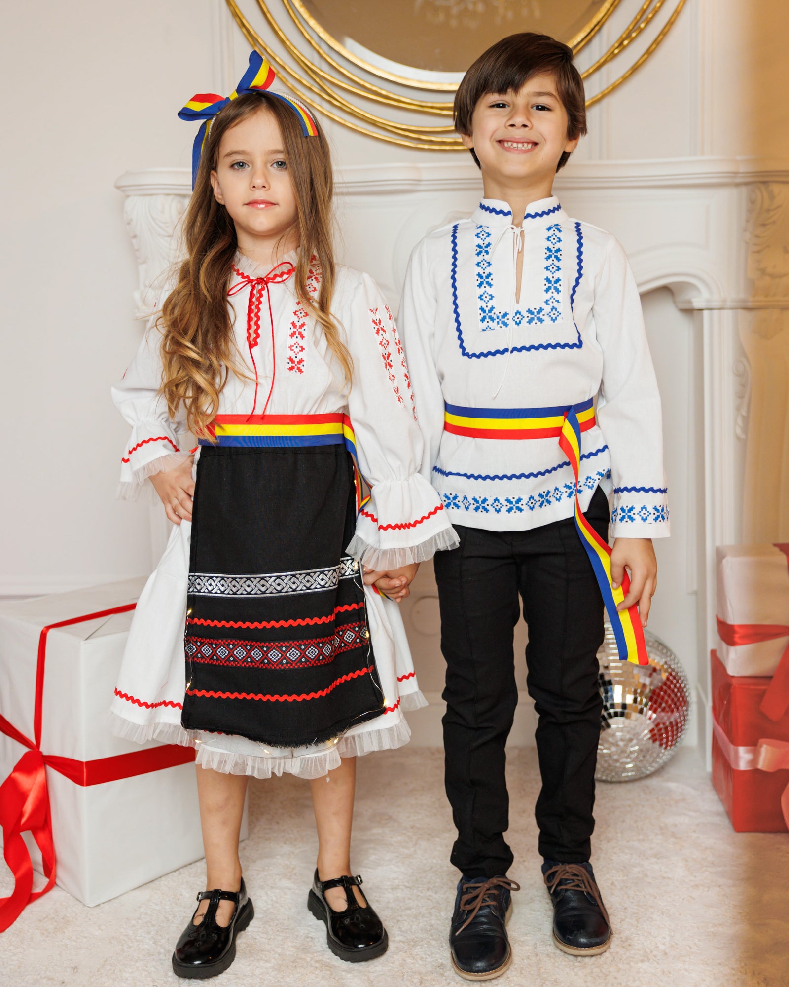 Traditional Costume with Lights, Superb, Occasion