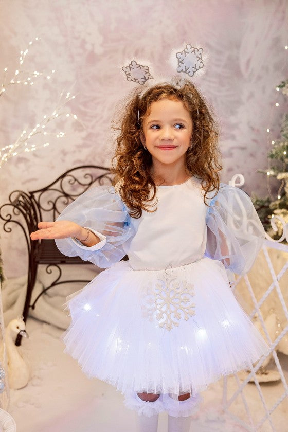 Bluzița Albă, cu Mâneci Bufante