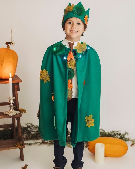 Green Cape with Leaves, King of Autumn