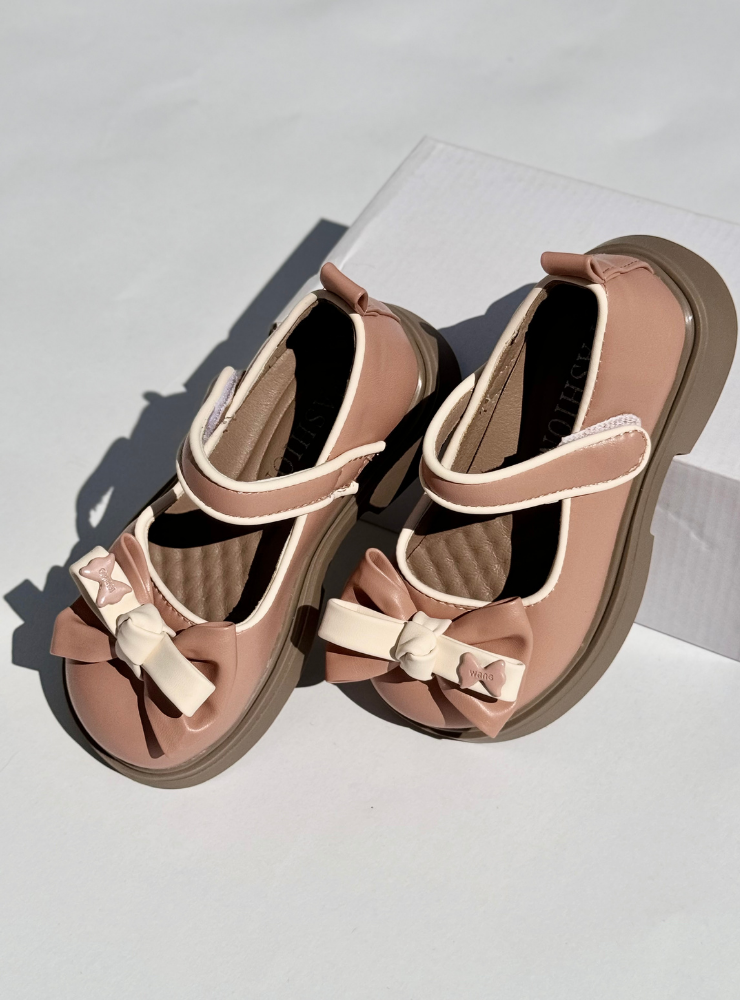 Pink Shoes with Fluffy Bow