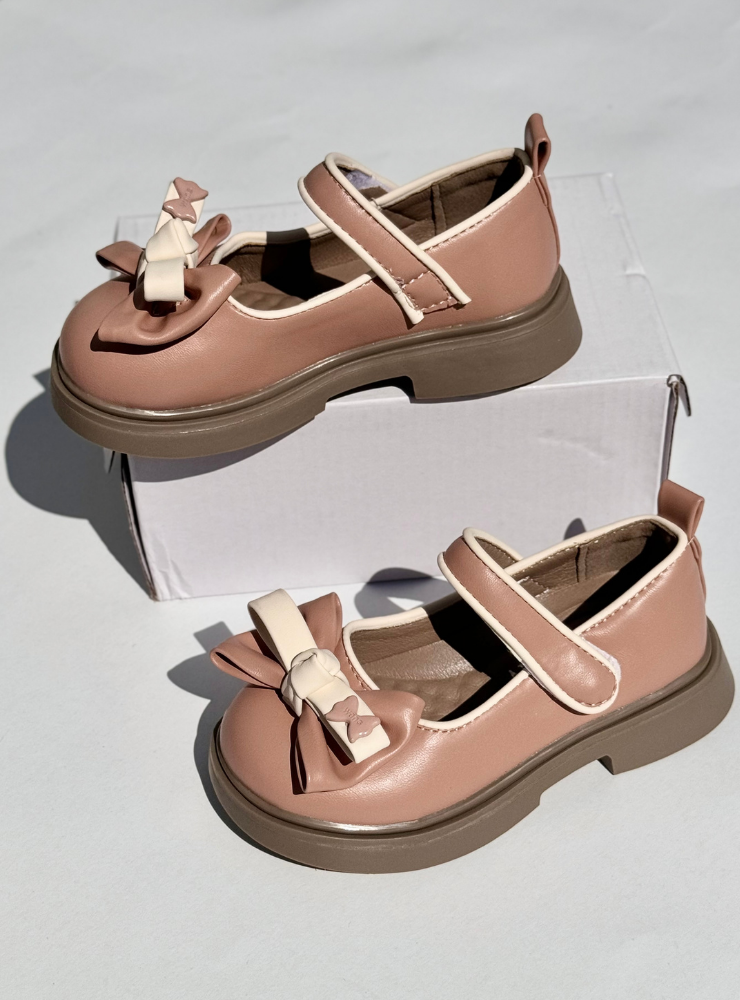 Pink Shoes with Fluffy Bow