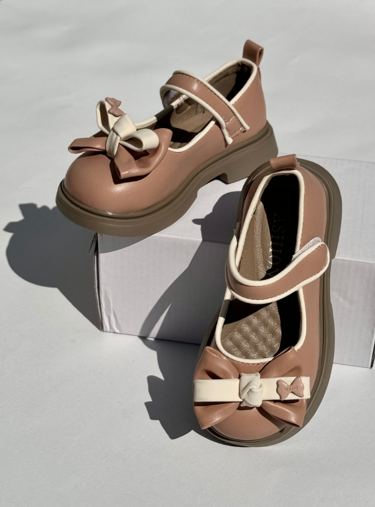 Pink Shoes with Fluffy Bow