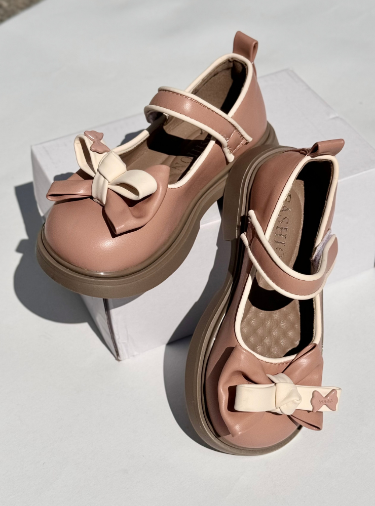 Pink Shoes with Fluffy Bow