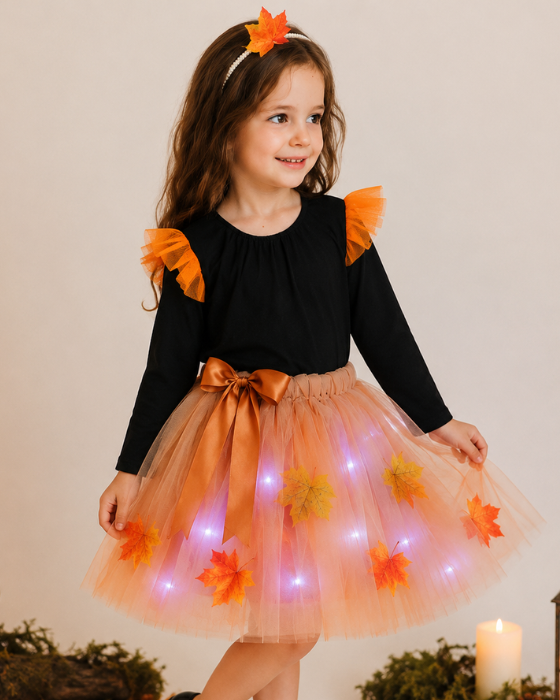 Costum 3 Piese, Atmosfera de Toamnei cu Luminite