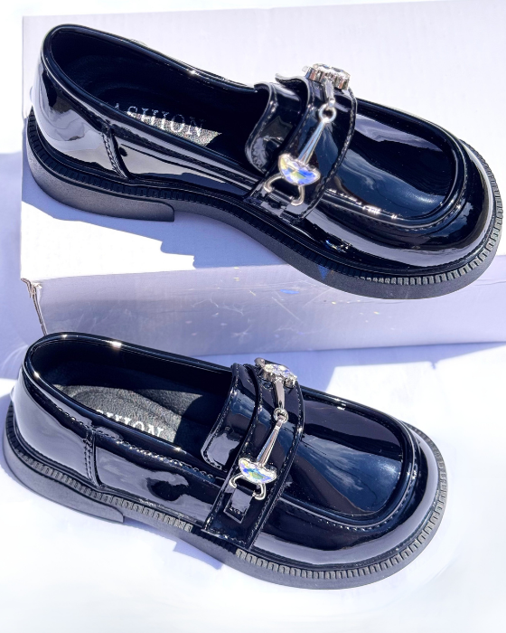 Elegant black shoes with pebbles, School, Autumn