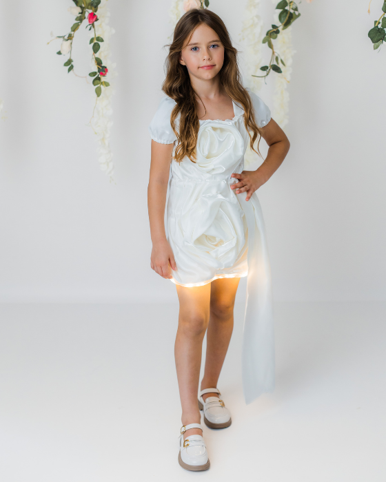 Rochita Luxury cu Luminite White Loft