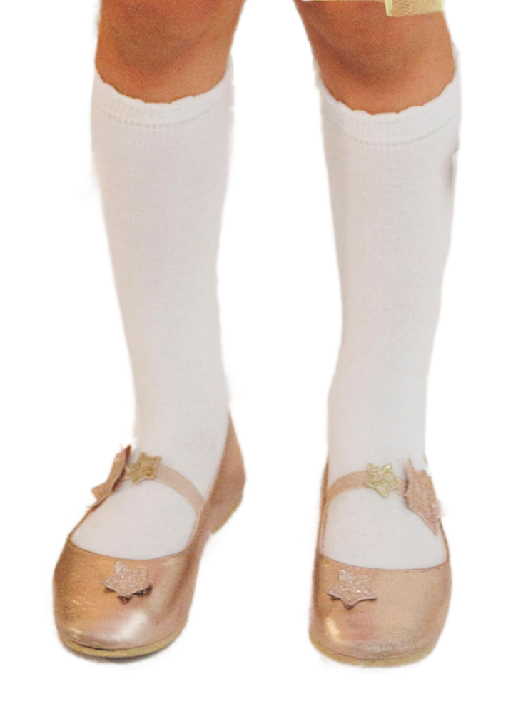 White Socks, Three-Quarters