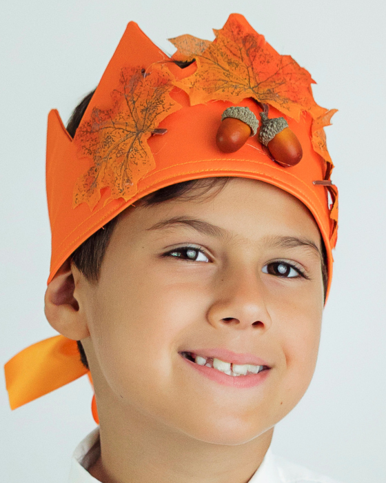 Orange Autumn Wreath with Leaves 2025