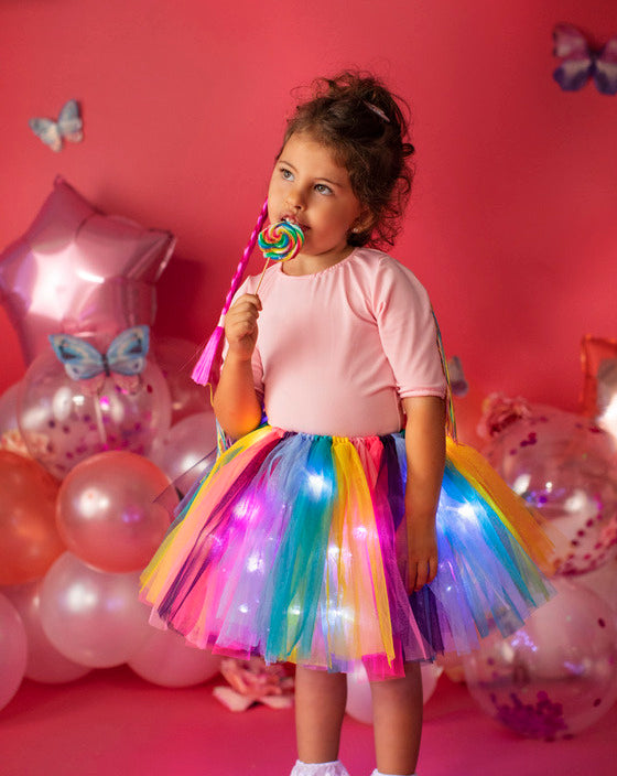 Fustița cu Luminițe, Curcubeu Intens