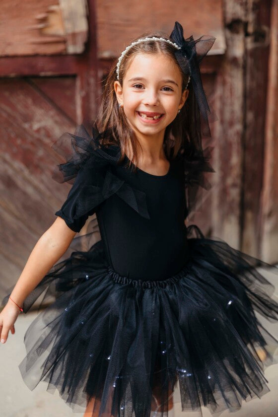 Black Skirt with Lights, Kitten / Ant