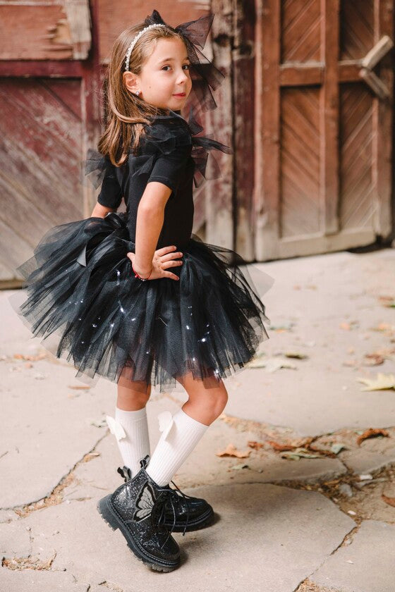 Black Skirt with Lights, Kitten / Ant