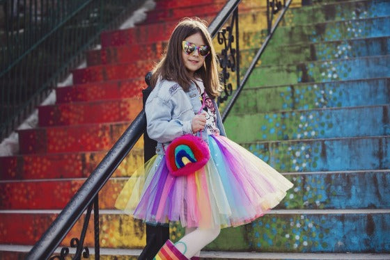 Fustița cu Luminițe, Curcubeu Intens